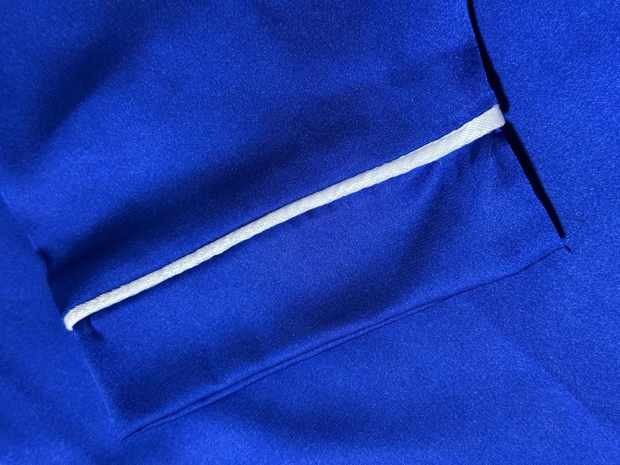 Elara (Pyjama 2 pièces en satin de soie ).